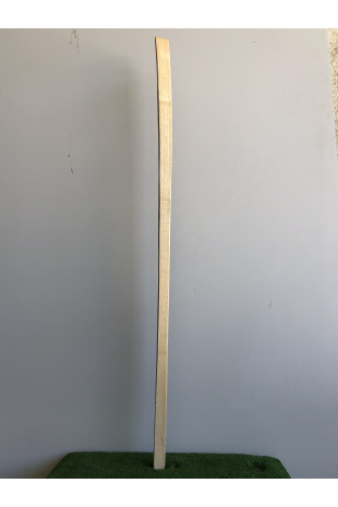 Tuteur en châtaignier (diamètre 9 à 15cm, hauteur 80cm à 2,5m)